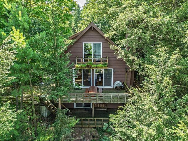 E4368 W Redstone Drive, La Valle, WI 53941