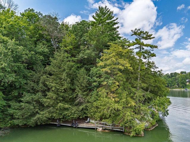 E4368 W Redstone Drive, La Valle, WI 53941