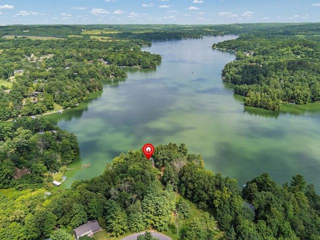 E4368 W Redstone Drive, La Valle, WI 53941