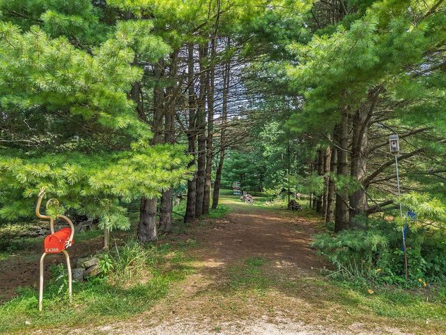 E4368 W Redstone Drive, La Valle, WI 53941