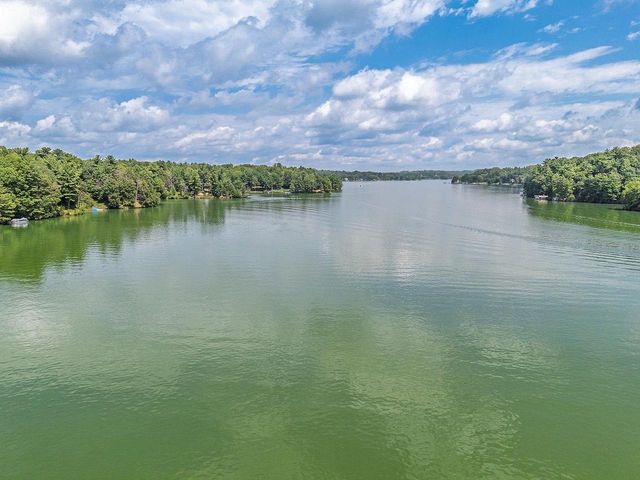 E4368 W Redstone Drive, La Valle, WI 53941