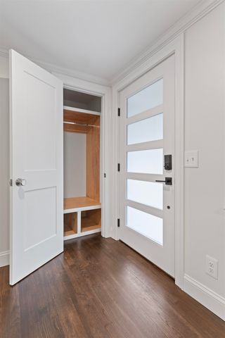 137 Walker Bungalow Road, Portsmouth, NH 03801