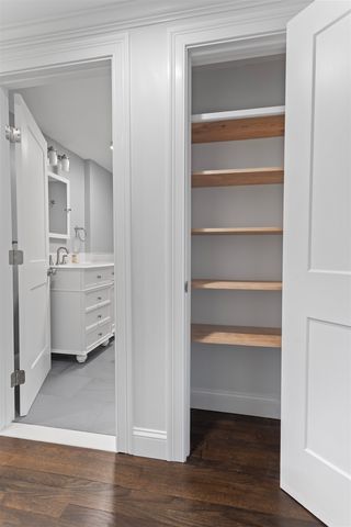 137 Walker Bungalow Road, Portsmouth, NH 03801