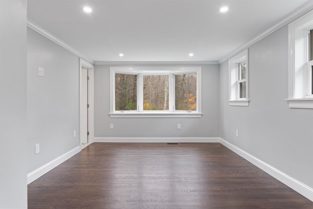 137 Walker Bungalow Road, Portsmouth, NH 03801