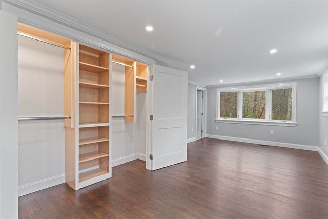 137 Walker Bungalow Road, Portsmouth, NH 03801