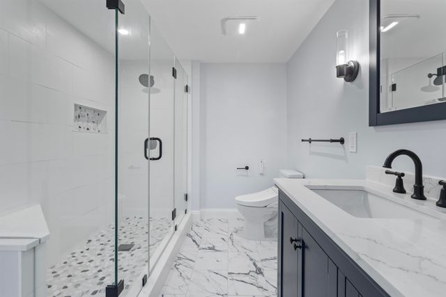 137 Walker Bungalow Road, Portsmouth, NH 03801