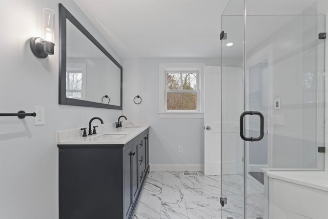 137 Walker Bungalow Road, Portsmouth, NH 03801