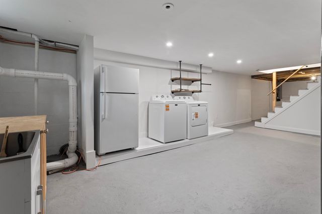 137 Walker Bungalow Road, Portsmouth, NH 03801