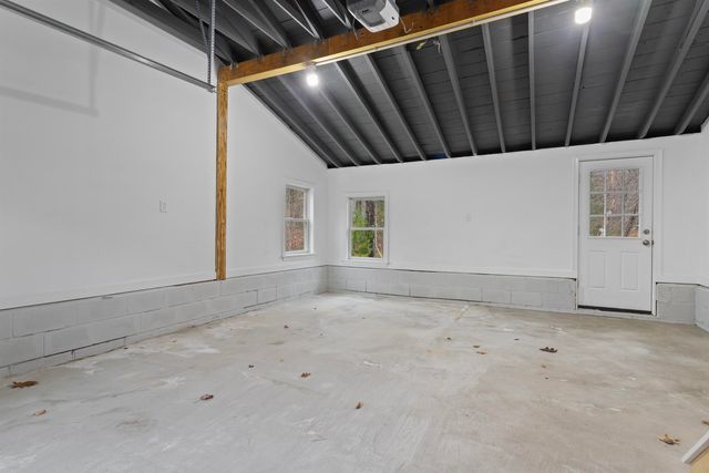 137 Walker Bungalow Road, Portsmouth, NH 03801