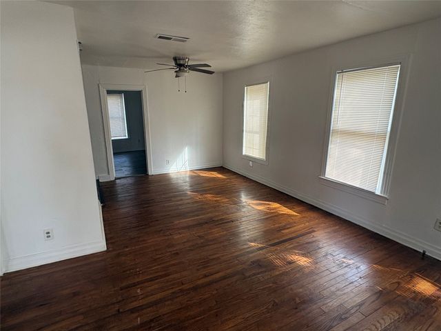 1902 Traffic Street, Bossier City, LA 71111