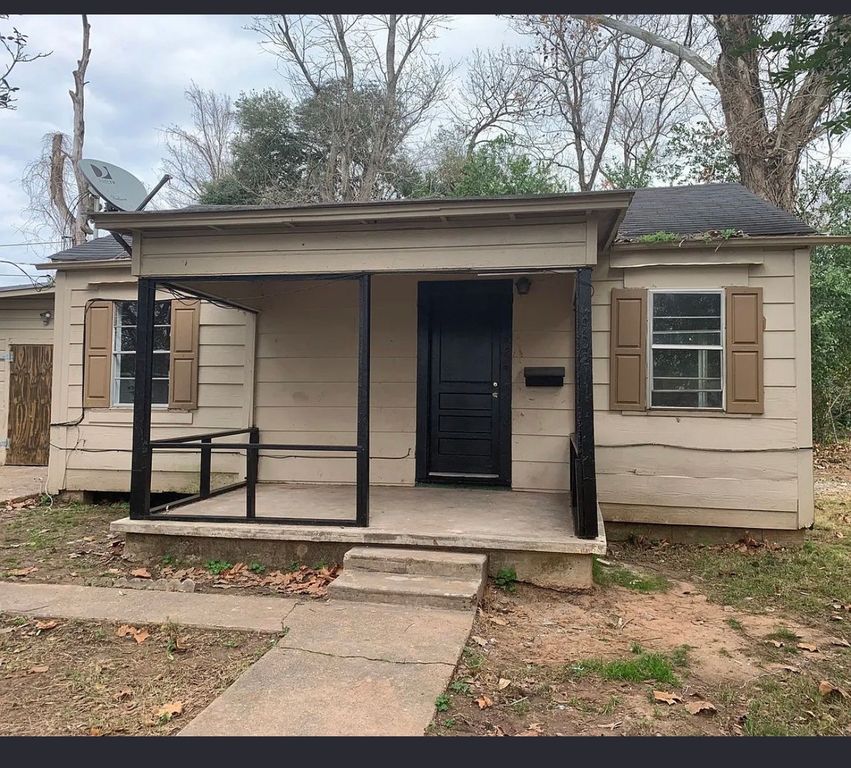 1902 Traffic Street, Bossier City, LA 71111