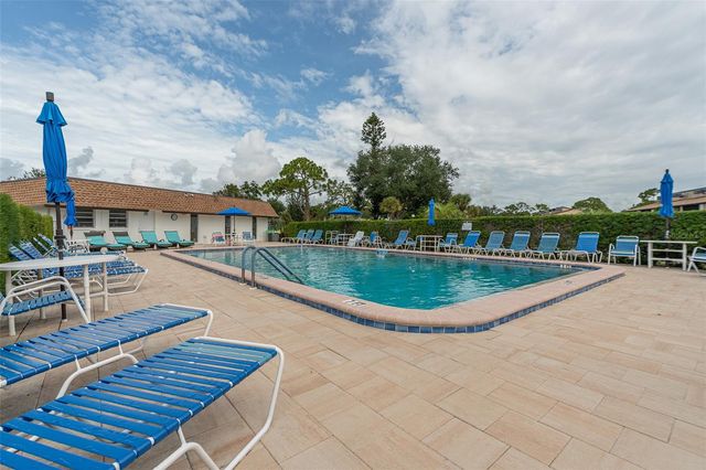 9 QUAILS RUN BOULEVARD 12, Englewood, FL 34223