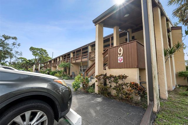 9 QUAILS RUN BOULEVARD 12, Englewood, FL 34223