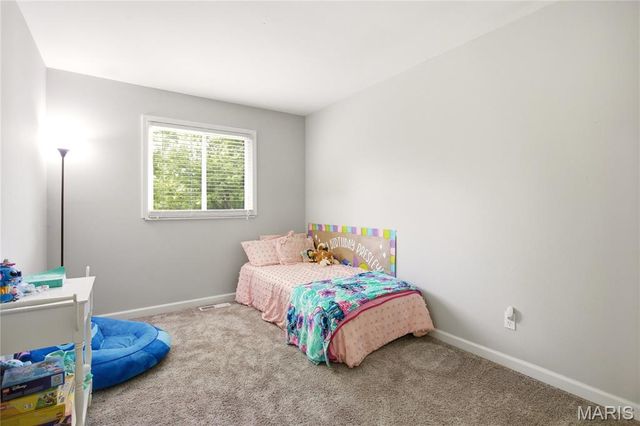10113 Sunridge Trail S, Pevely, MO 63070