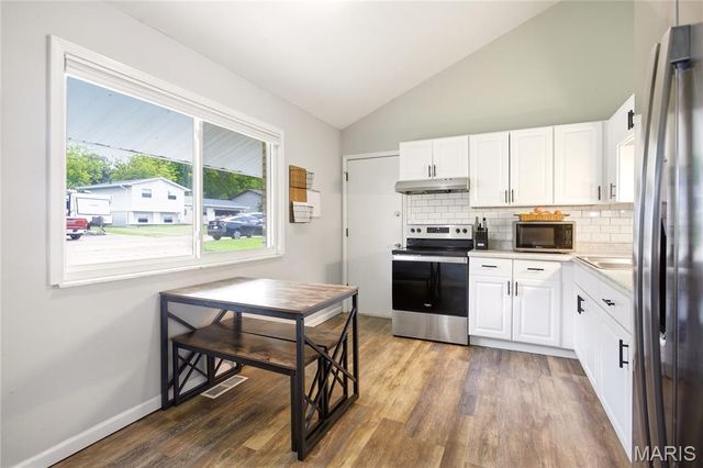 10113 Sunridge Trail S, Pevely, MO 63070