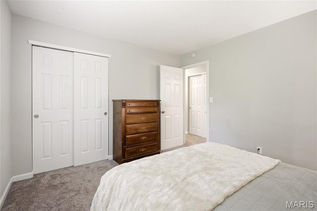 10113 Sunridge Trail S, Pevely, MO 63070
