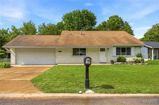 10113 Sunridge Trail S, Pevely, MO 63070