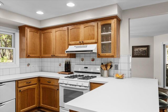 15580 Kitkitdizze Dr, Grass Valley, CA 95945