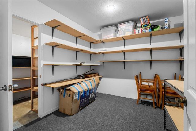 15580 Kitkitdizze Dr, Grass Valley, CA 95945