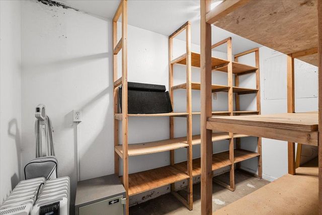 15580 Kitkitdizze Dr, Grass Valley, CA 95945