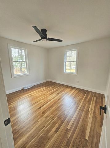 1094 Glebe St, Taunton, MA 02780