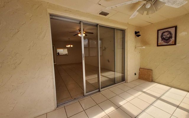 12003 Poinciana Boulevard 204, Royal Palm Beach, FL 33411