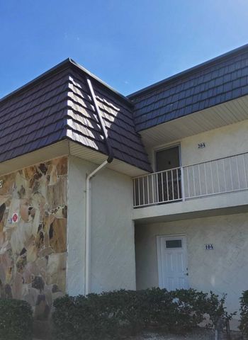 12003 Poinciana Boulevard 204, Royal Palm Beach, FL 33411