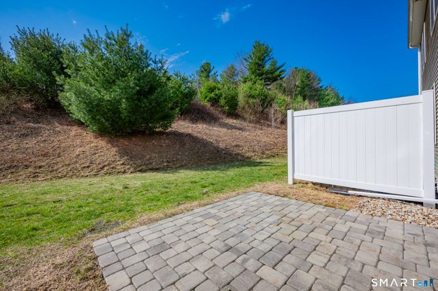 29 Covey Road 21, Burlington, CT 06013