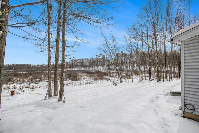 45717 64th Avenue, Paw Paw, MI 49079