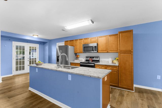 300 Logan Drive, Summerville, SC 29483