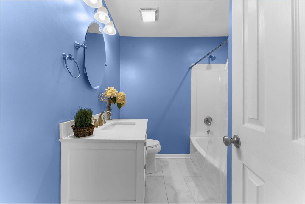 Image 17 of property listing at 300 Logan Drive, Summerville, SC 29483