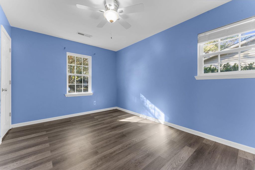 Image 29 of property listing at 300 Logan Drive, Summerville, SC 29483