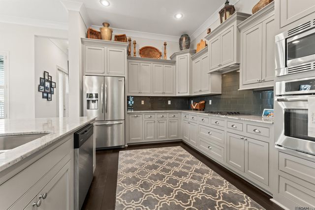 1205 Americana Blvd, Zachary, LA 70791