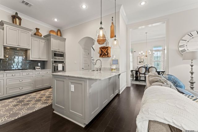 1205 Americana Blvd, Zachary, LA 70791