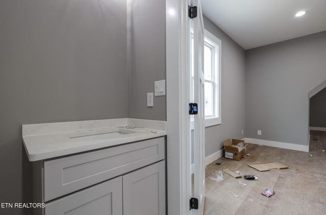 821 Franklin Crossing, Maryville, TN 37804