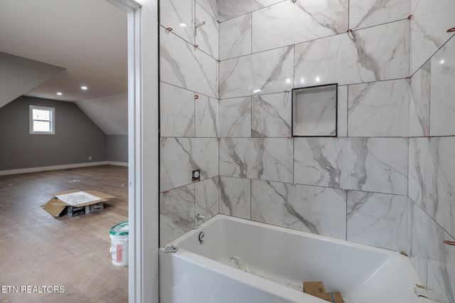 821 Franklin Crossing, Maryville, TN 37804