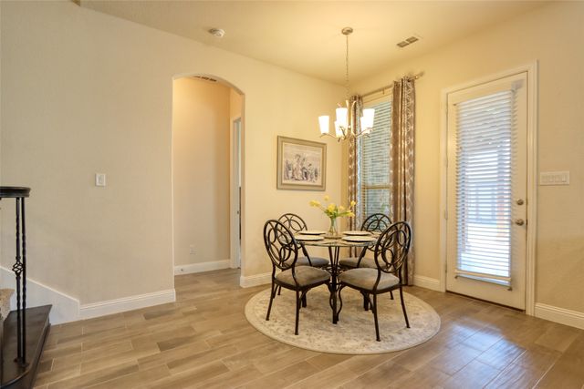 4512 Periwinkle Drive, Mansfield, TX 76063