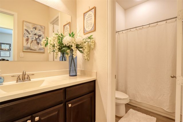 4512 Periwinkle Drive, Mansfield, TX 76063