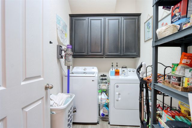 4512 Periwinkle Drive, Mansfield, TX 76063