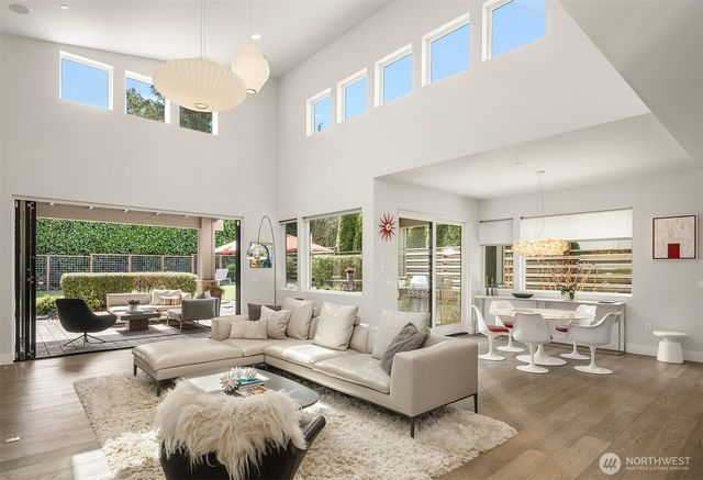 8371 SE 31st Street, Mercer Island, WA 98040