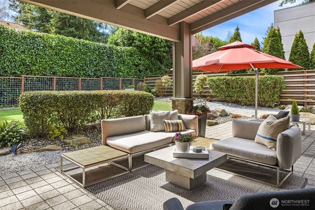 8371 SE 31st Street, Mercer Island, WA 98040