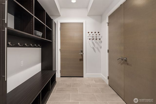 8371 SE 31st Street, Mercer Island, WA 98040