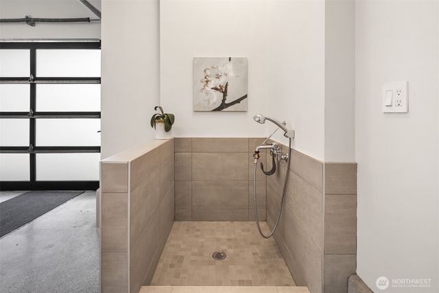 8371 SE 31st Street, Mercer Island, WA 98040