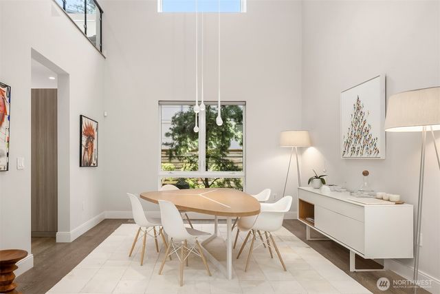 8371 SE 31st Street, Mercer Island, WA 98040