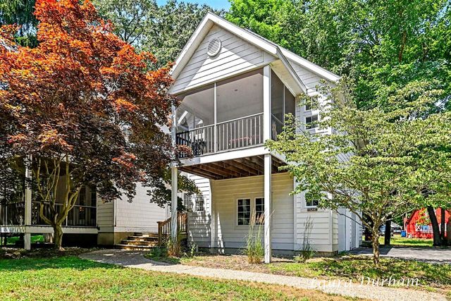 6925 2nd Street, Douglas, MI 49406