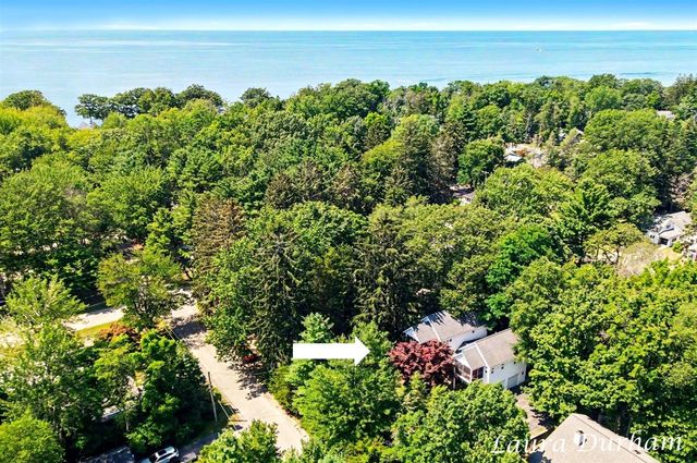 6925 2nd Street, Douglas, MI 49406
