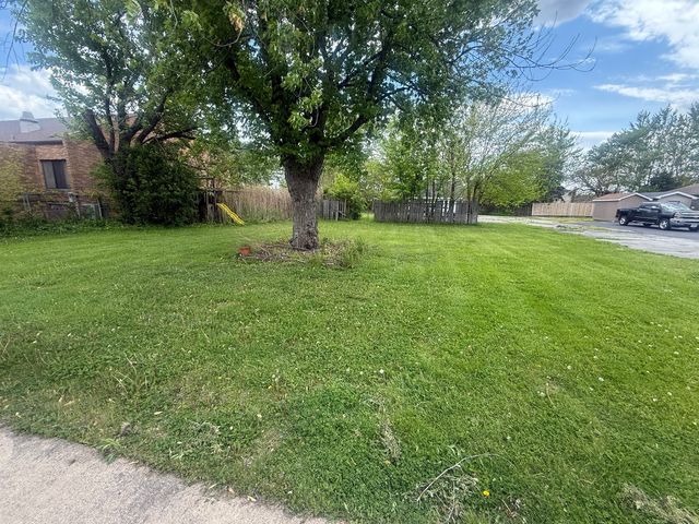 2869 Glenwood Lansing Road, Lynwood, IL 60411