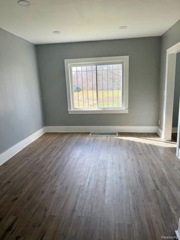1601 Forest Hill Avenue, Flint, MI 48504