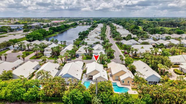 944 Dickens Place, West Palm Beach, FL 33411