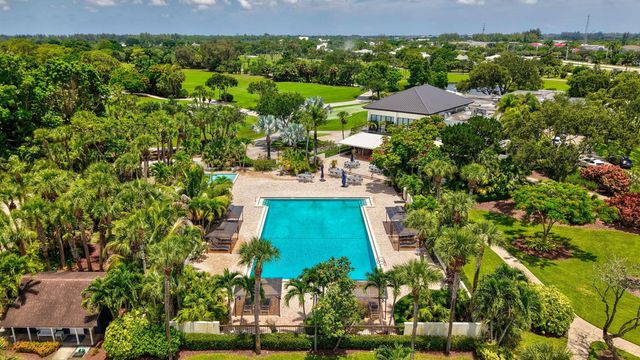944 Dickens Place, West Palm Beach, FL 33411